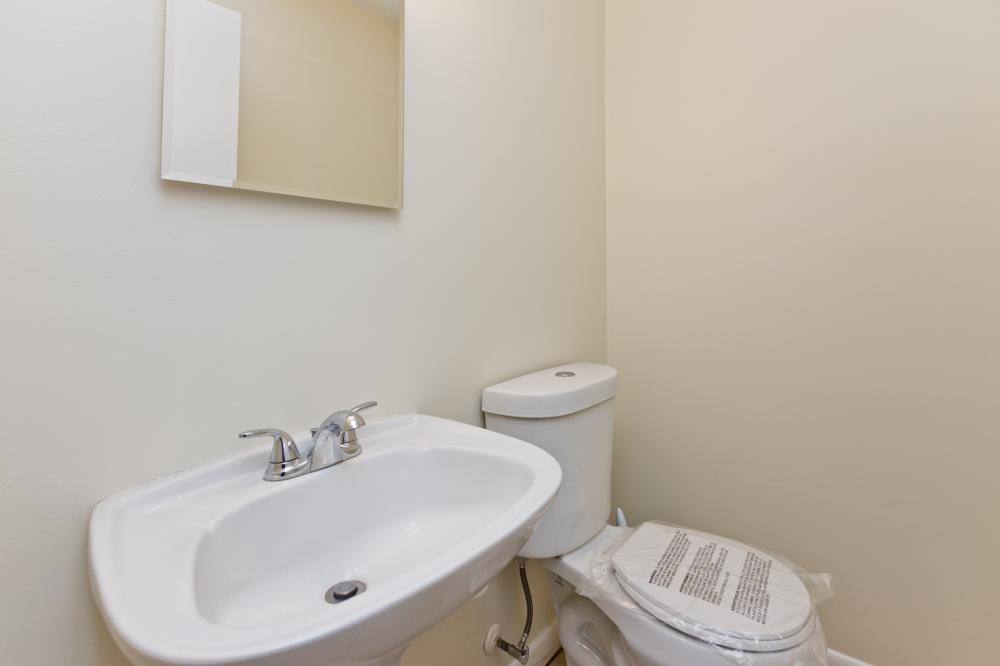 House for rent at 588 W Hawthorne Place #2, Chicago, IL 60657