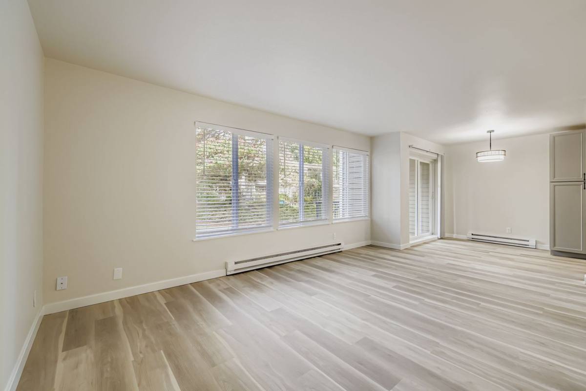 Apartment for rent at 5620-5624 183rd St SW, Lynnwood, WA 98037