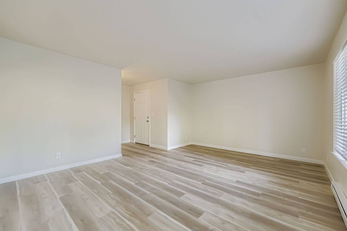 Apartment for rent at 5620-5624 183rd St SW, Lynnwood, WA 98037