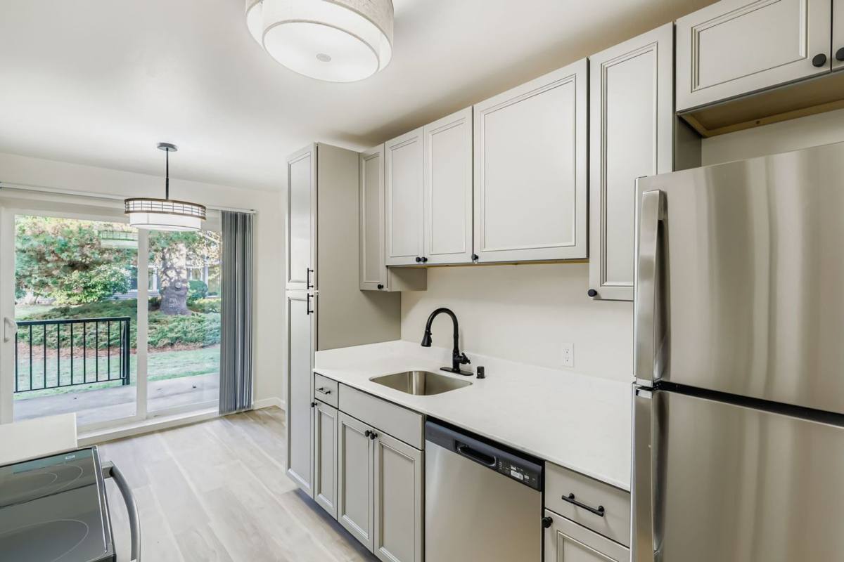 Apartment for rent at 5620-5624 183rd St SW, Lynnwood, WA 98037