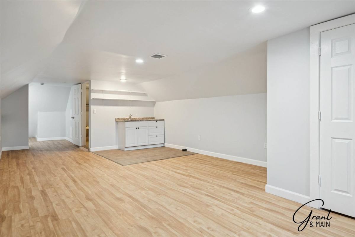 Apartment for rent at 1613 Virginia Park, Detroit, MI 48206