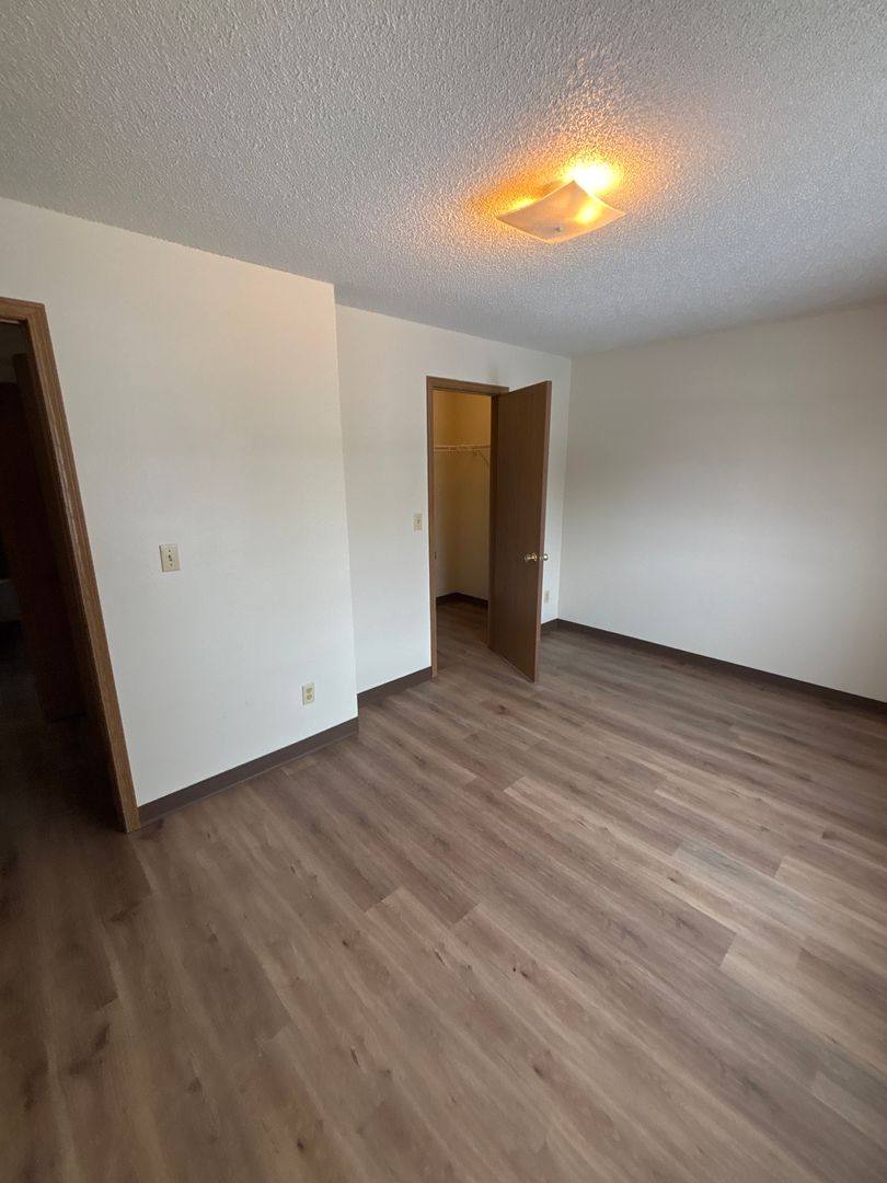 Apartment for rent at 2631 Lakeside Dr, Iowa City, IA 52240