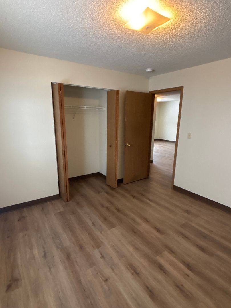 Apartment for rent at 2631 Lakeside Dr, Iowa City, IA 52240