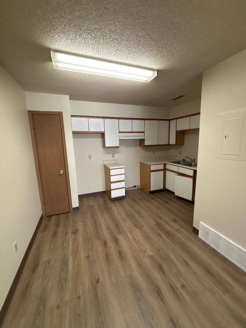 Apartment for rent at 2631 Lakeside Dr, Iowa City, IA 52240