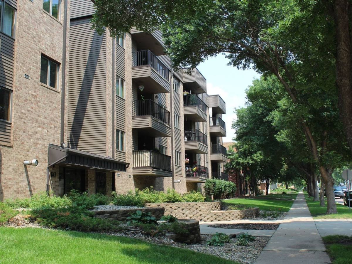 Apartment for rent at 647 S Main Ave, Sioux Falls, SD 57104