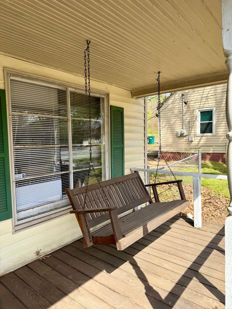 House for rent at 207 S Hays Ave, Jackson, TN 38301