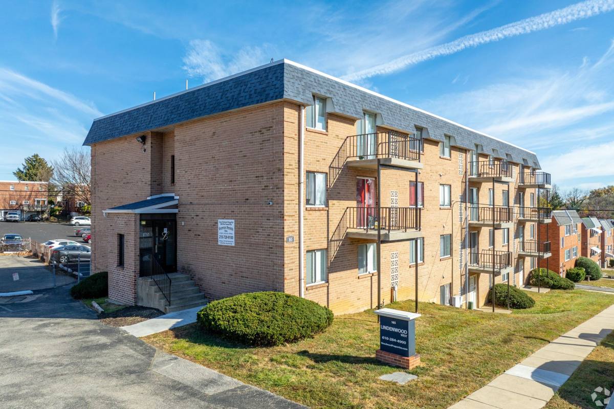 Apartment for rent at 100 Shadeland Ave, Drexel Hill, PA 19026
