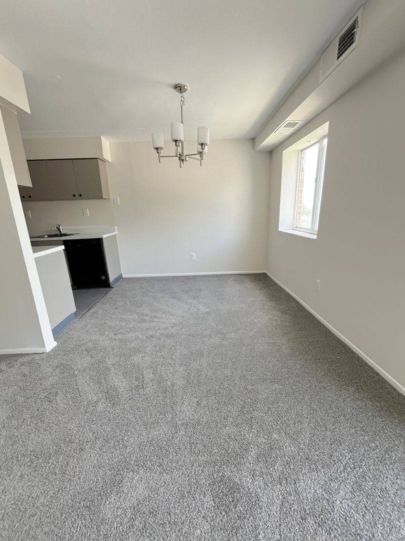 Apartment for rent at 100 Shadeland Ave, Drexel Hill, PA 19026