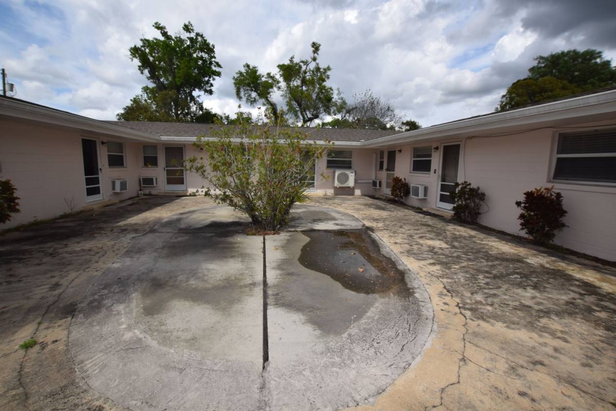 Apartment for rent at 1031 Royal Palm Ave, Orlando, FL 32809