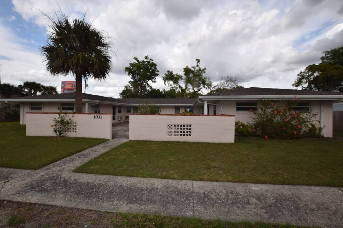 Apartment for rent at 1031 Royal Palm Ave, Orlando, FL 32809