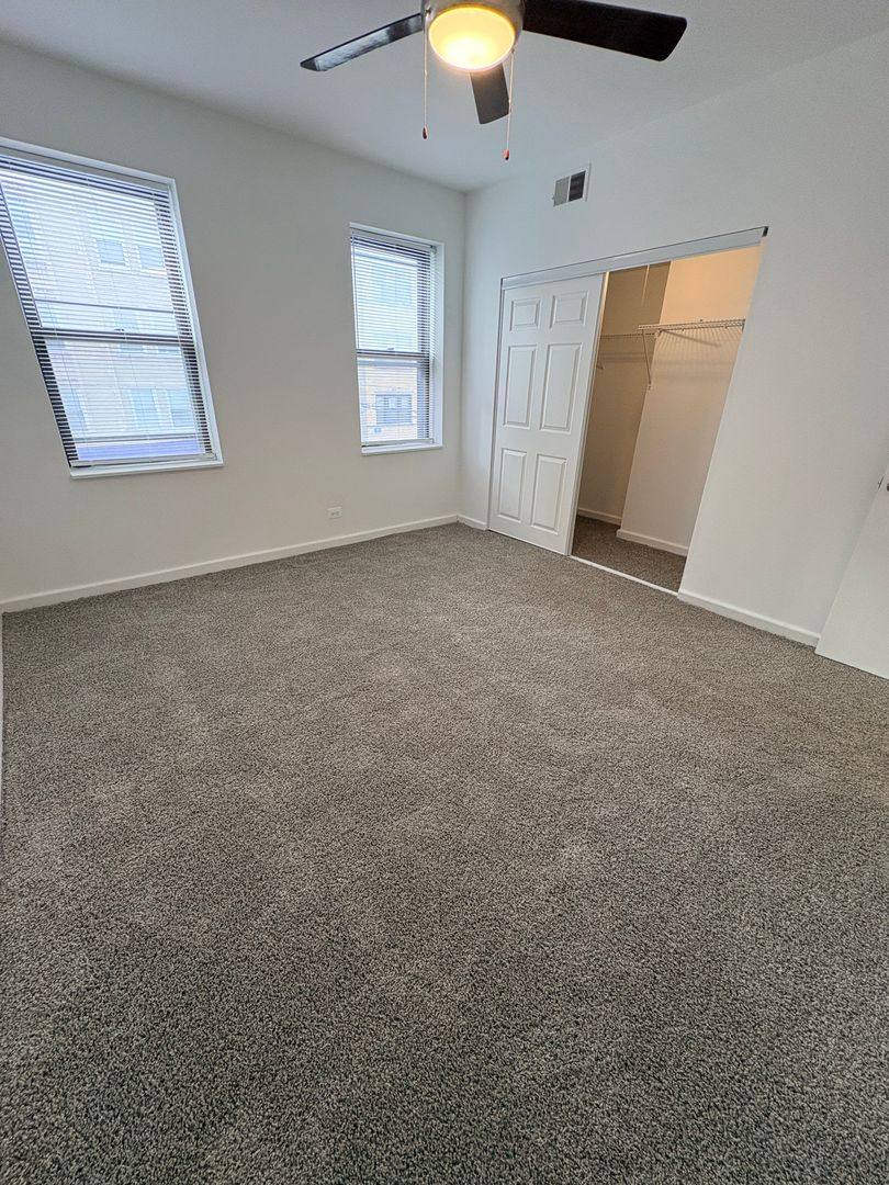 Apartment for rent at 5500 W Washington Blvd, Chicago, IL 60644