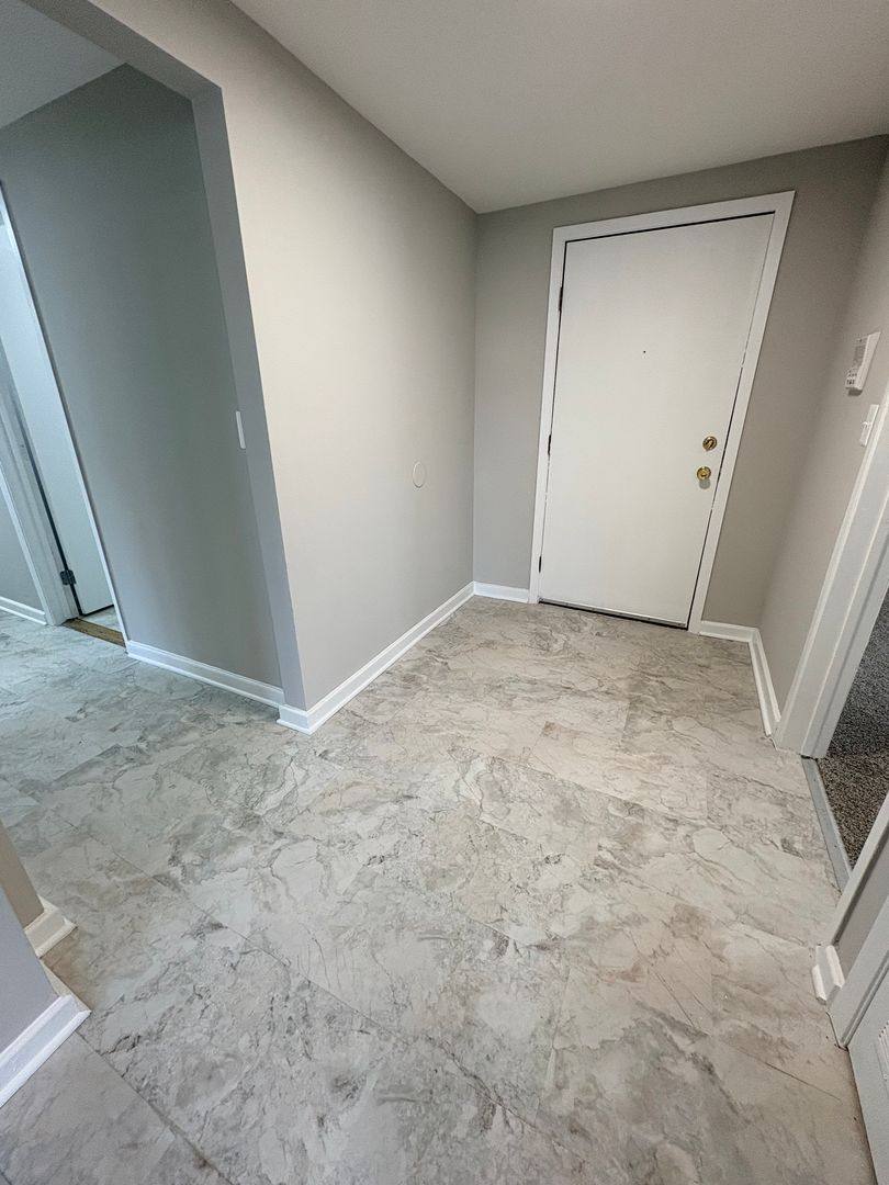 Apartment for rent at 5500 W Washington Blvd, Chicago, IL 60644