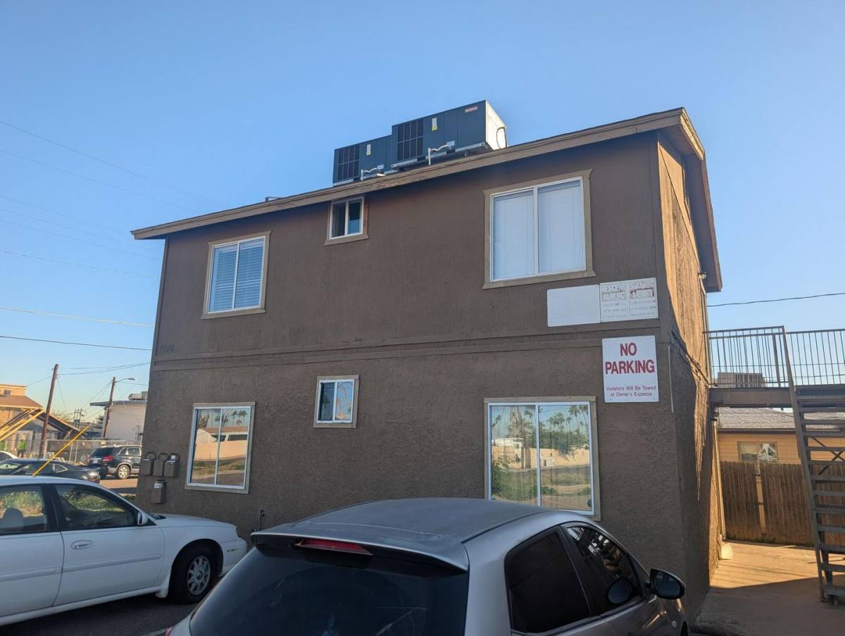 Apartment for rent at 7160 N 53rd Ave, Glendale, AZ 85301