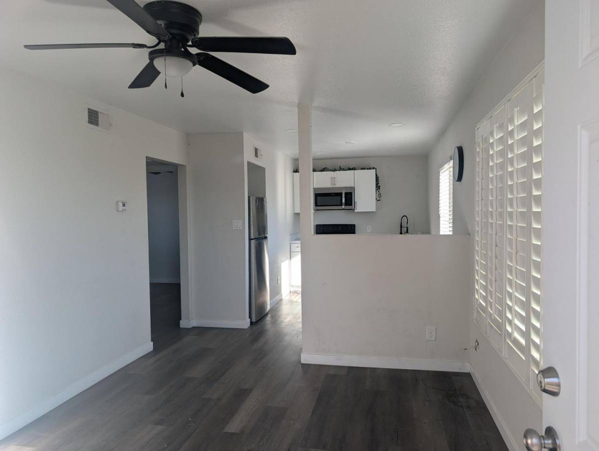 Apartment for rent at 7160 N 53rd Ave, Glendale, AZ 85301