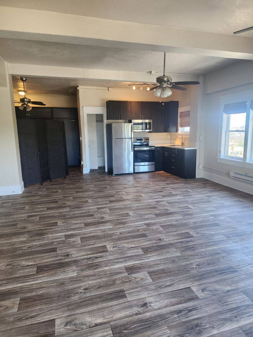 Apartment for rent at 2331 E St, San Diego, CA 92102