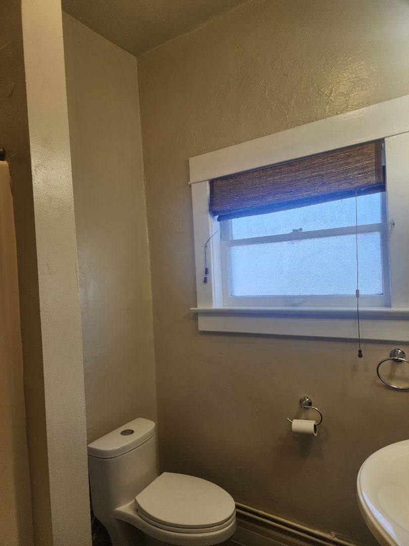 Apartment for rent at 2331 E St, San Diego, CA 92102
