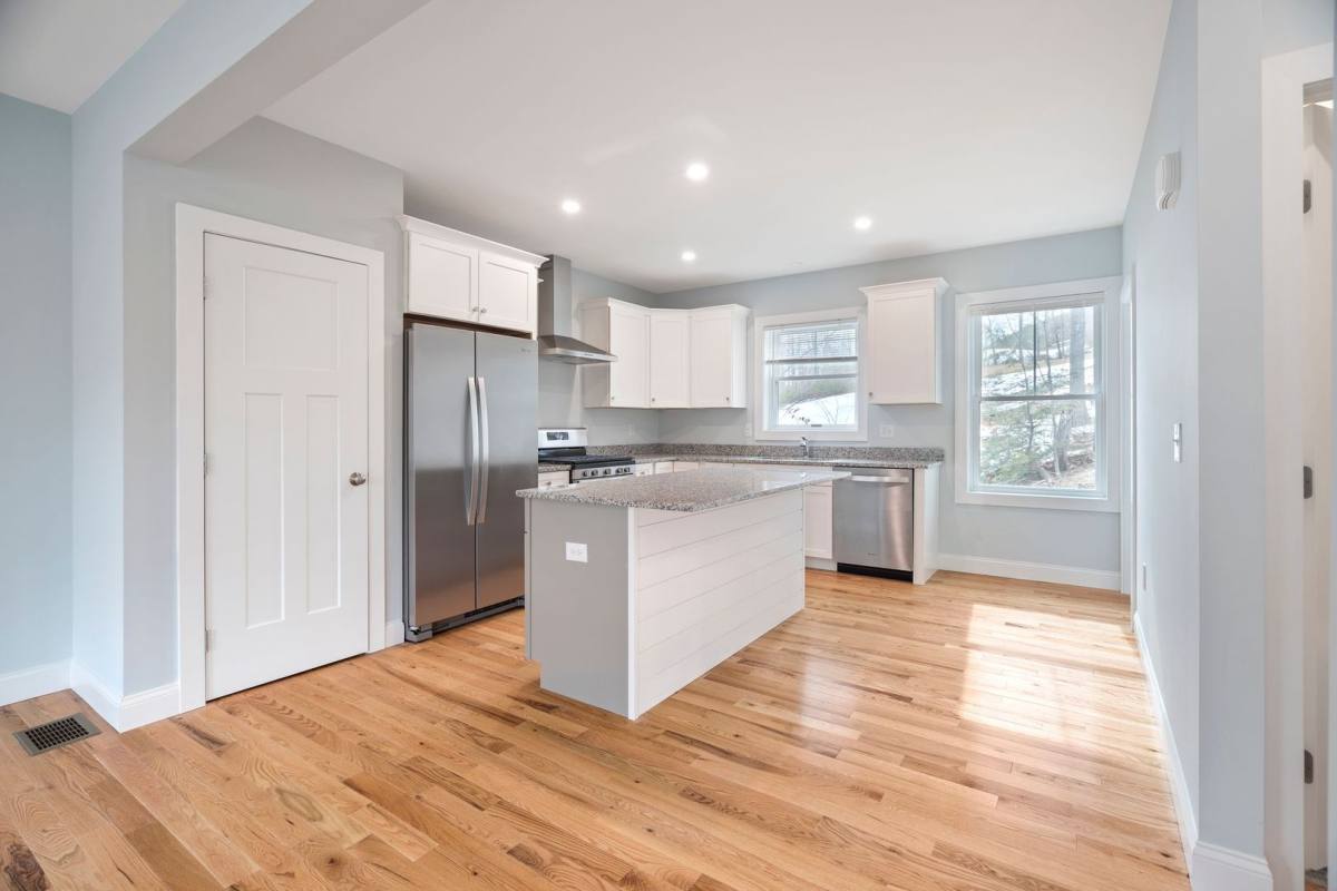 Townhouse for rent at 2 Lauren's Dr, South Berwick, ME 03908