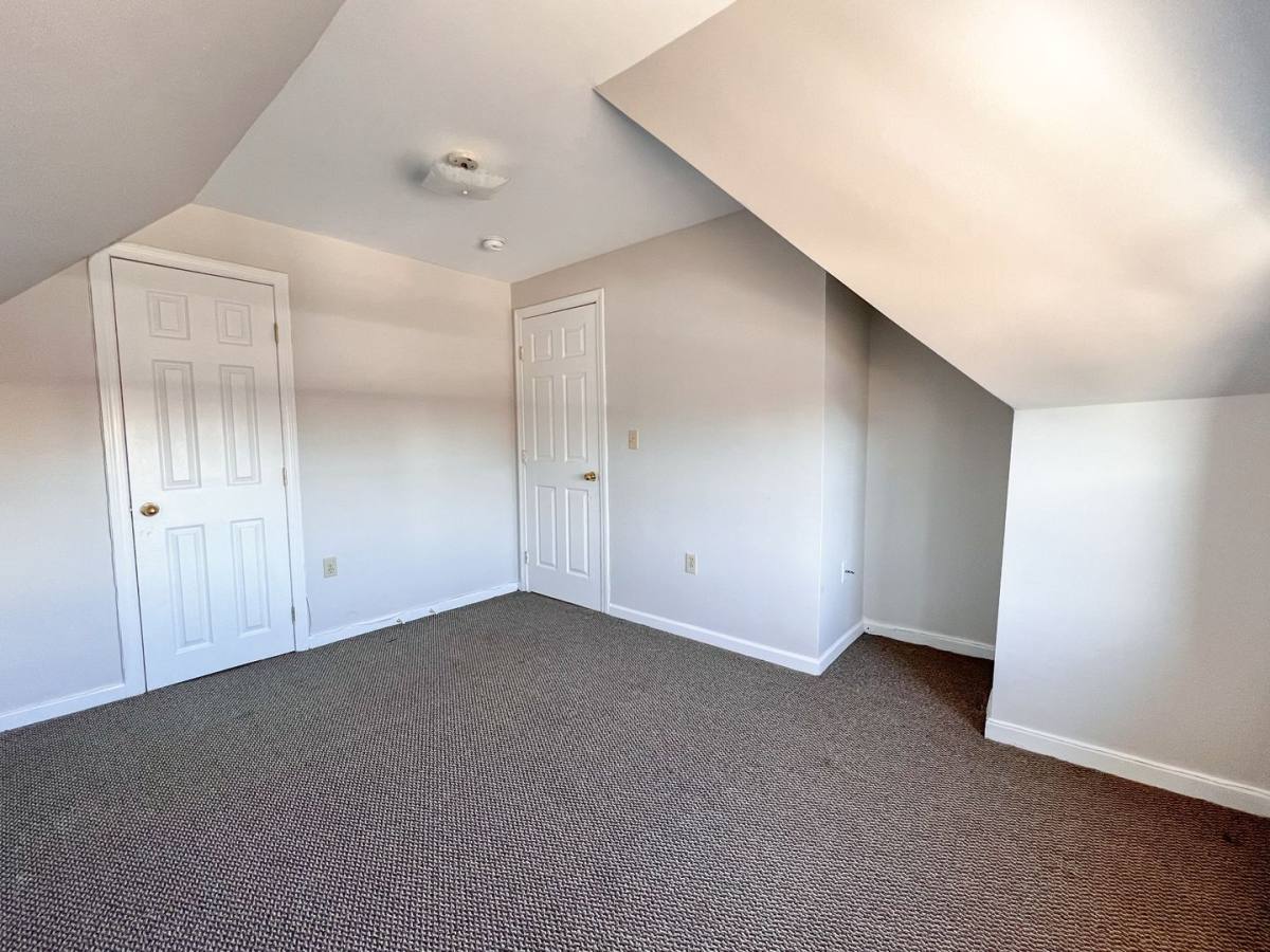 Apartment for rent at 207 Wethersfield Ave, Hartford, CT 06114