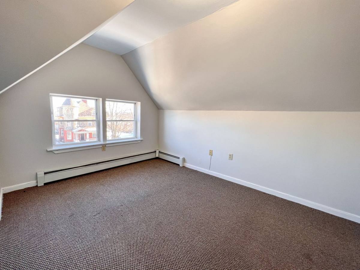 Apartment for rent at 207 Wethersfield Ave, Hartford, CT 06114