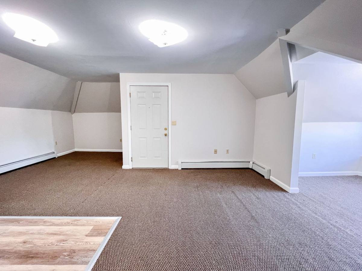 Apartment for rent at 207 Wethersfield Ave, Hartford, CT 06114