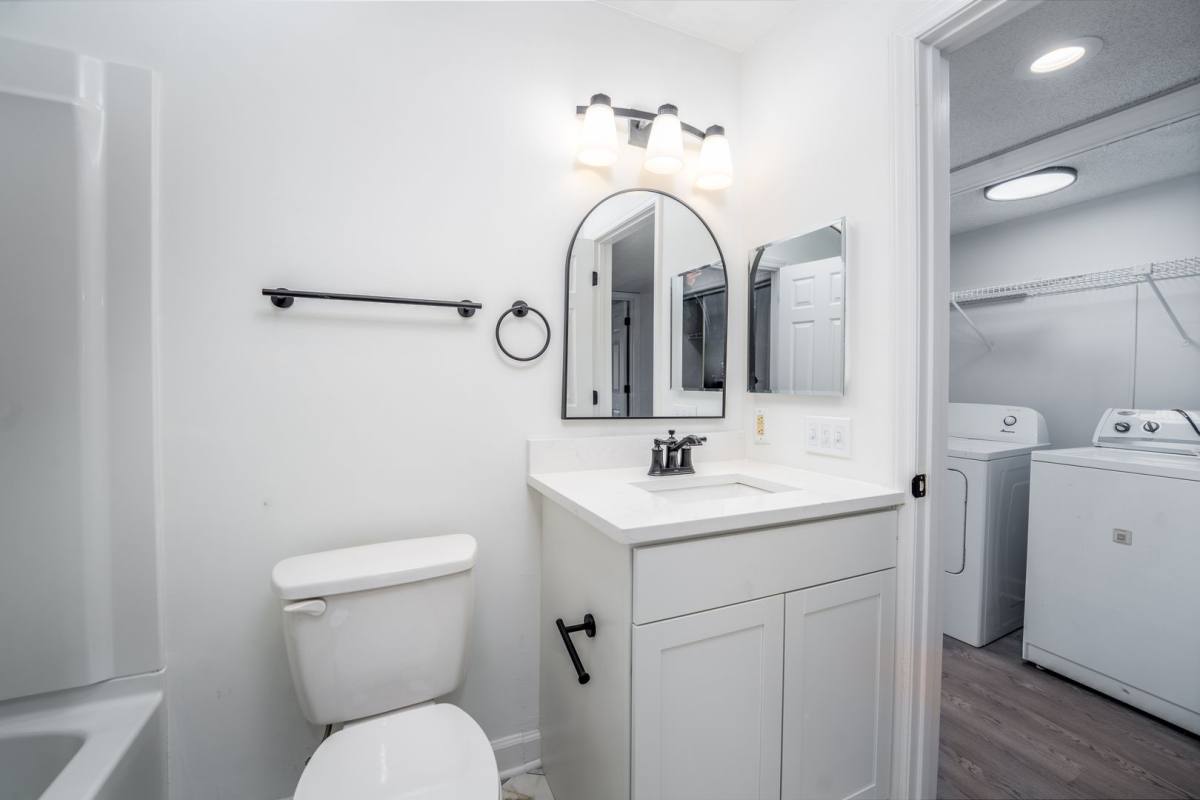 Apartment for rent at 1107 W McGee St, Greensboro, NC 27403