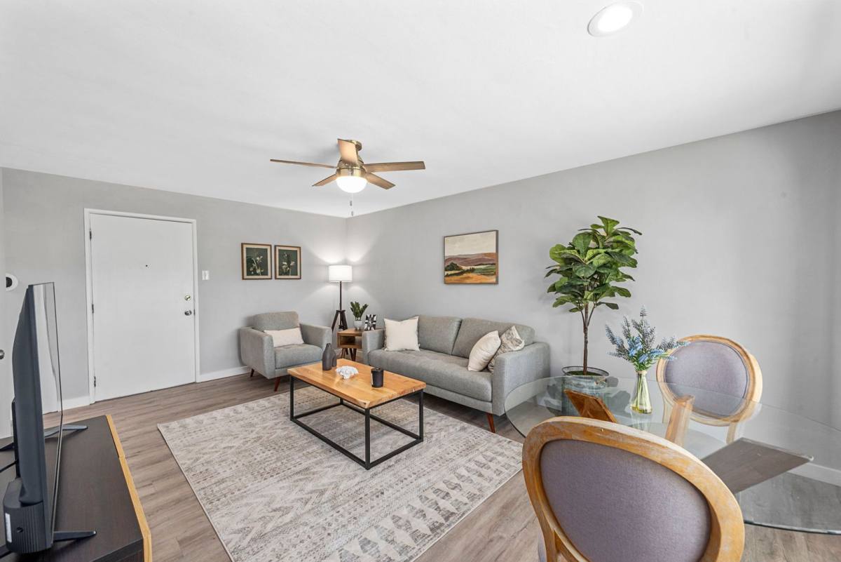 Apartment for rent at 7201-05 Gravois Ave, Saint Louis, MO 63116