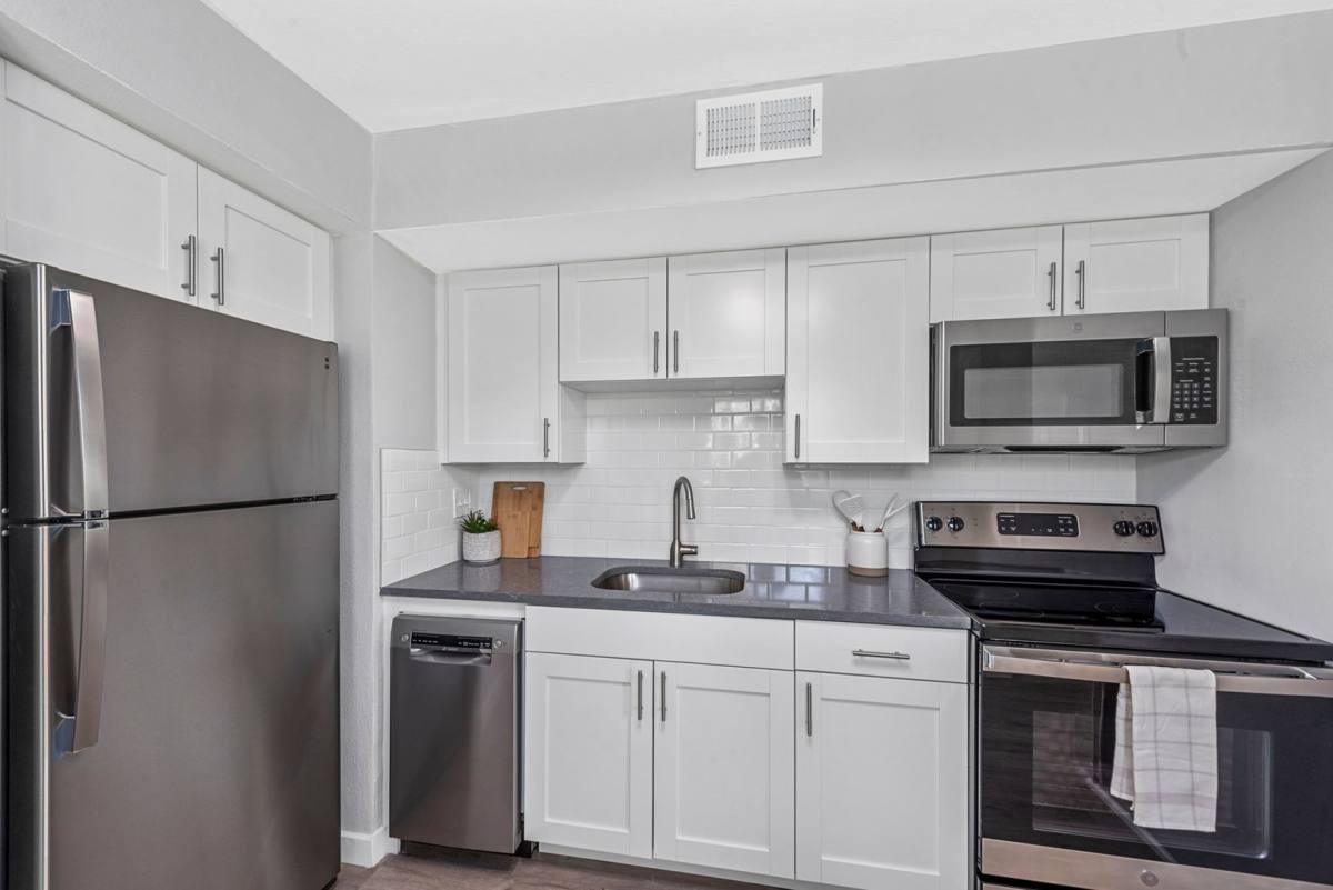Apartment for rent at 7201-05 Gravois Ave, Saint Louis, MO 63116