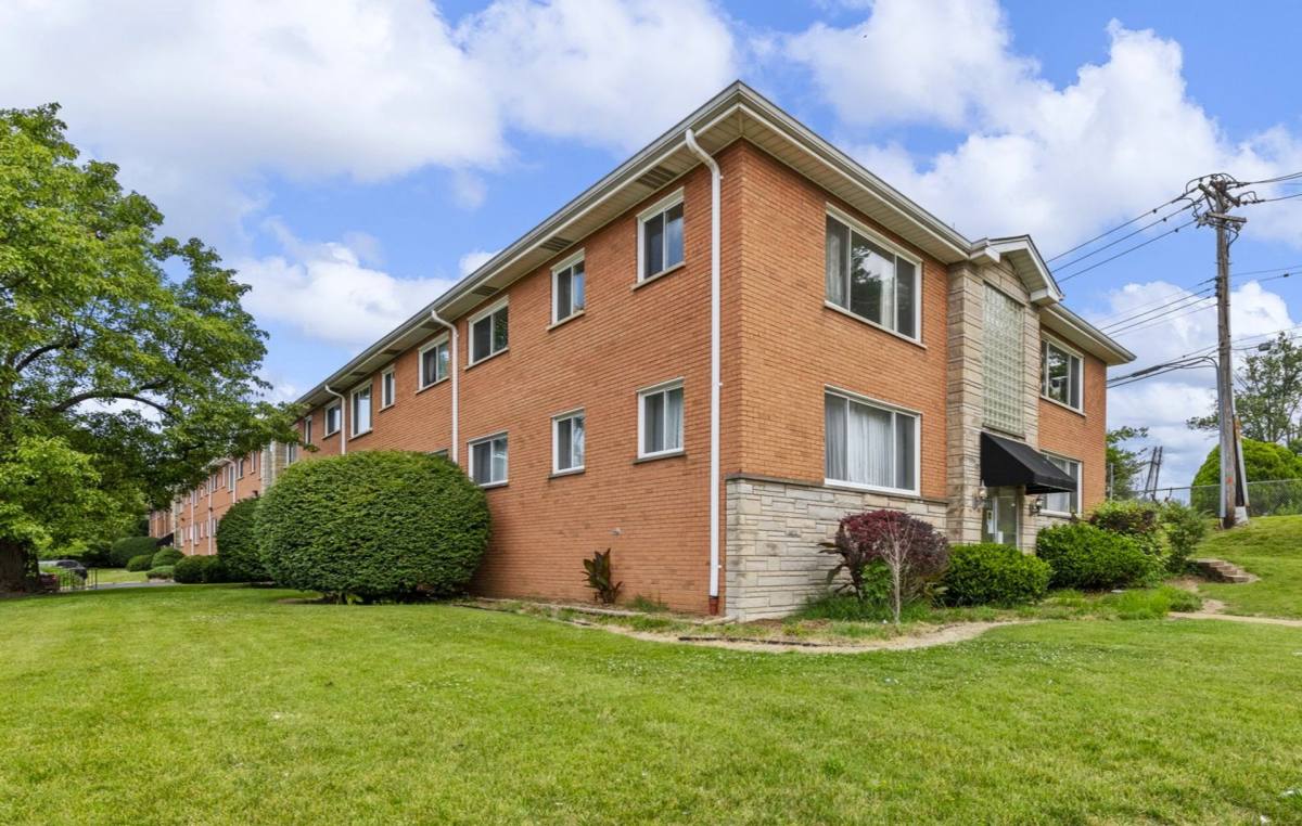 Apartment for rent at 7201-05 Gravois Ave, Saint Louis, MO 63116