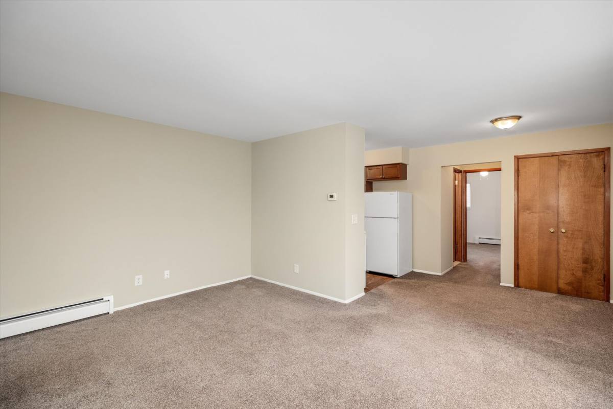 Apartment for rent at 2567 E Maple Rd, Birmingham, MI 48009