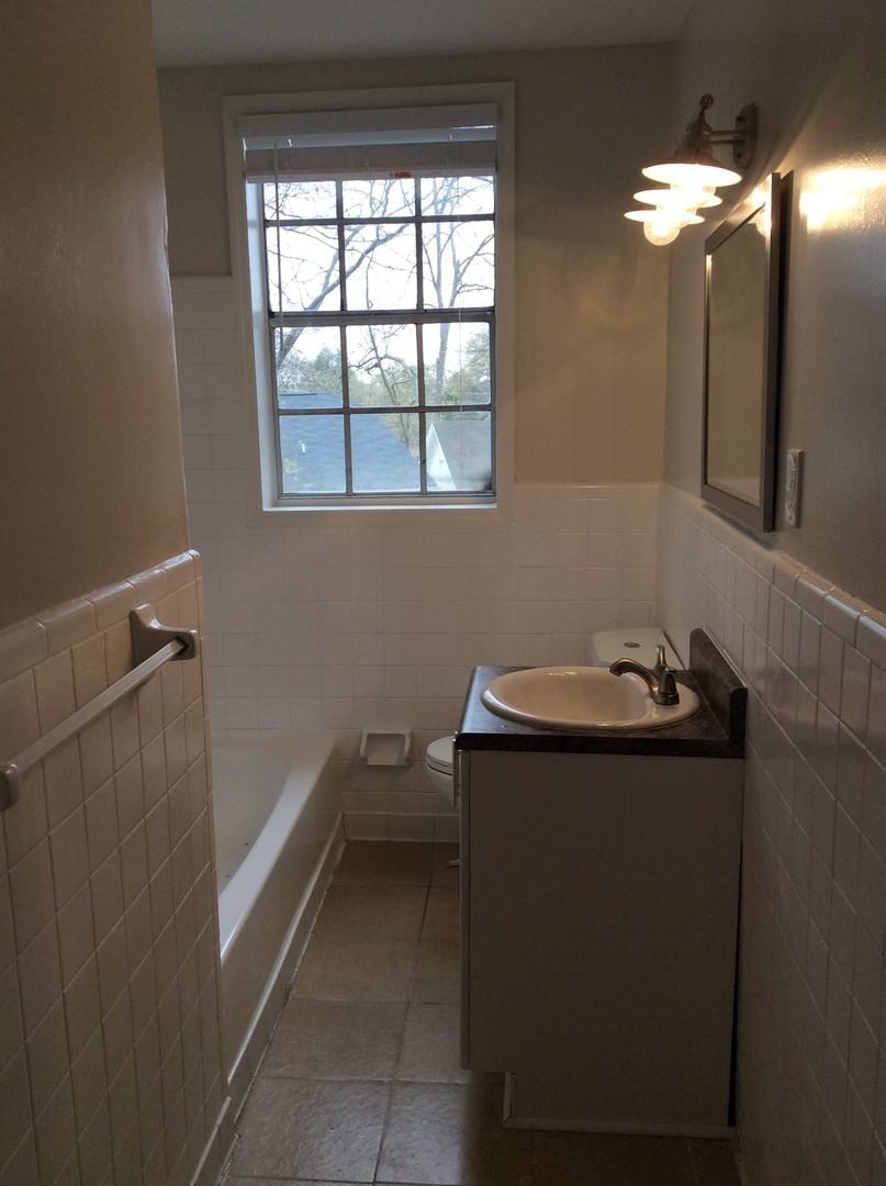 Apartment for rent at 565 Langhorn St, Atlanta, GA 30310