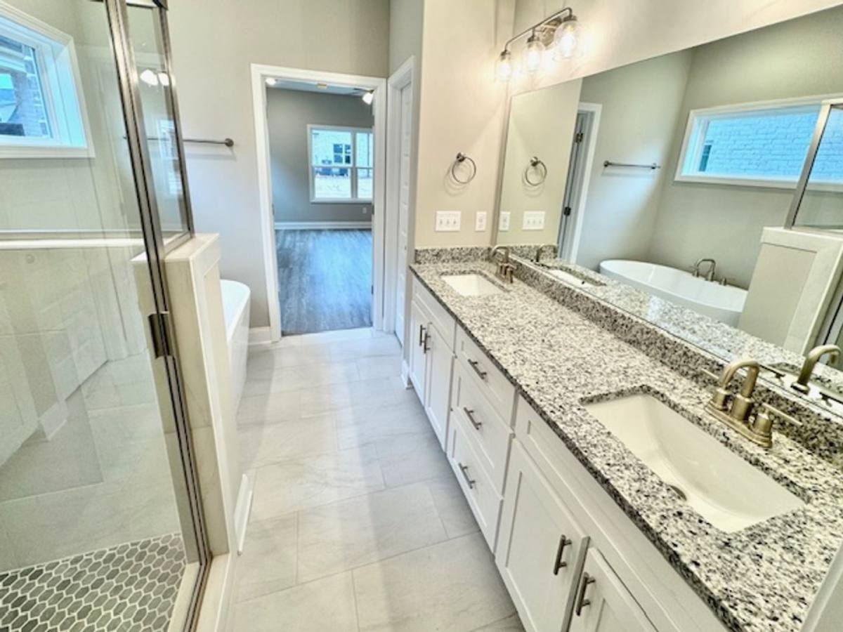 Apartment for rent at 572 Rosalie Woods, Cordova, TN 38018
