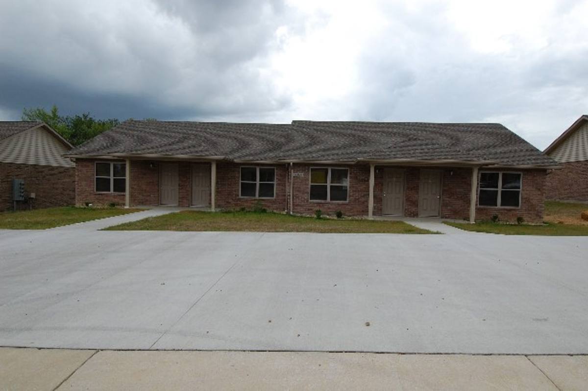 Apartment for rent at 1911 Maxwell St, Rolla, MO 65401