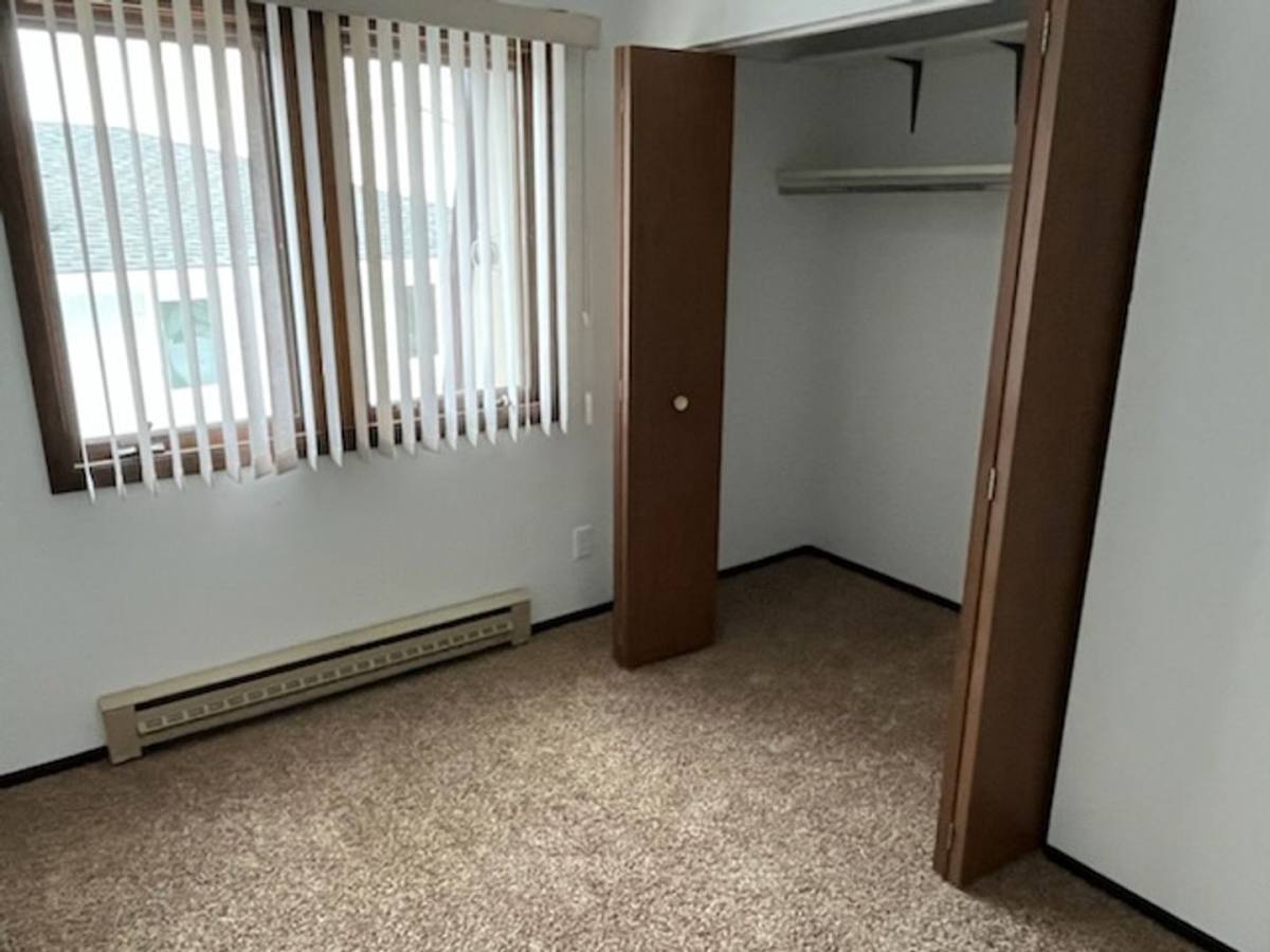 Apartment for rent at 902 & 904 9th St, Britton, SD 57430