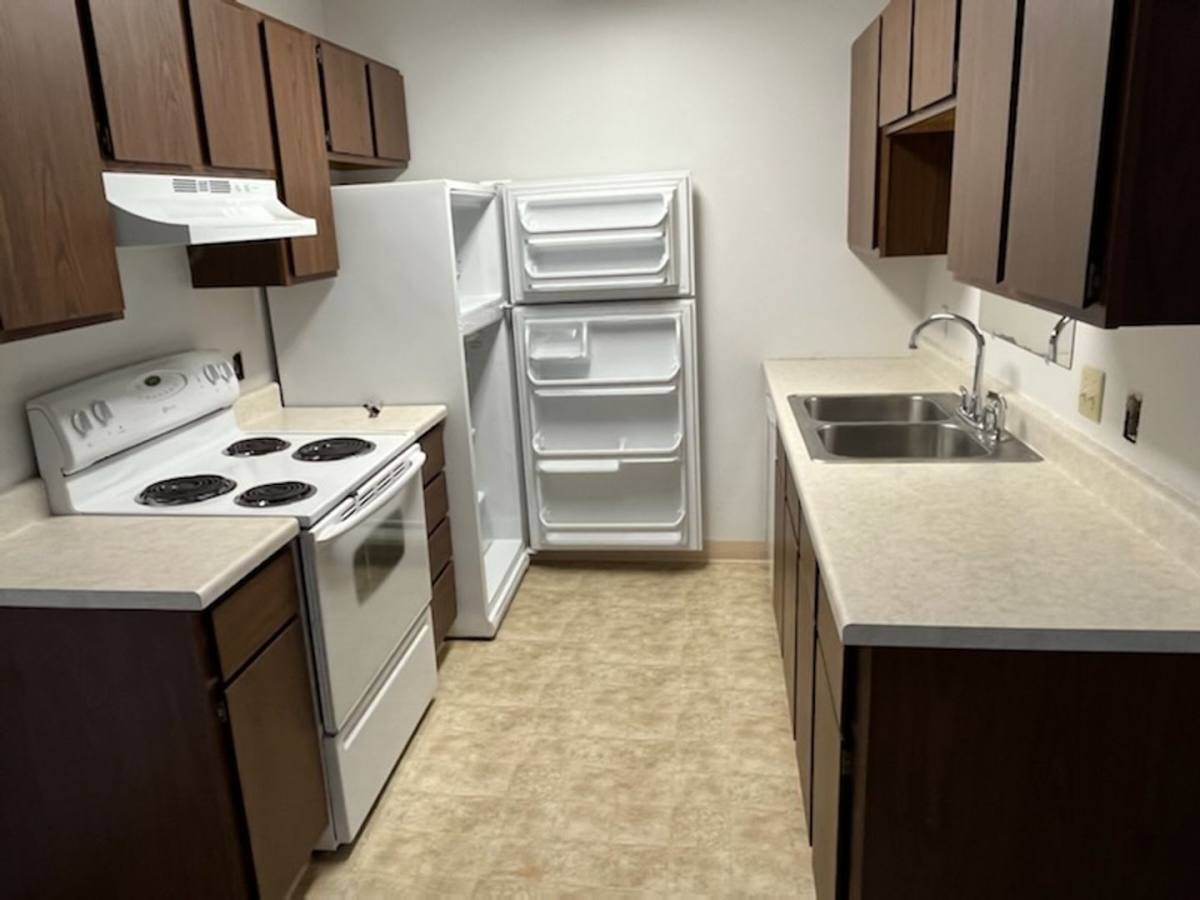 Apartment for rent at 902 & 904 9th St, Britton, SD 57430