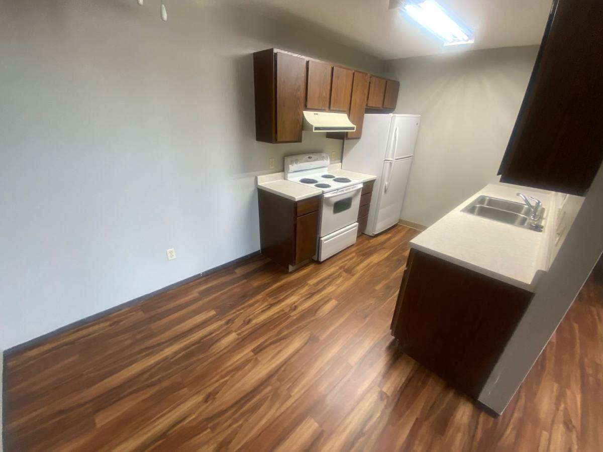 Apartment for rent at 902 & 904 9th St, Britton, SD 57430