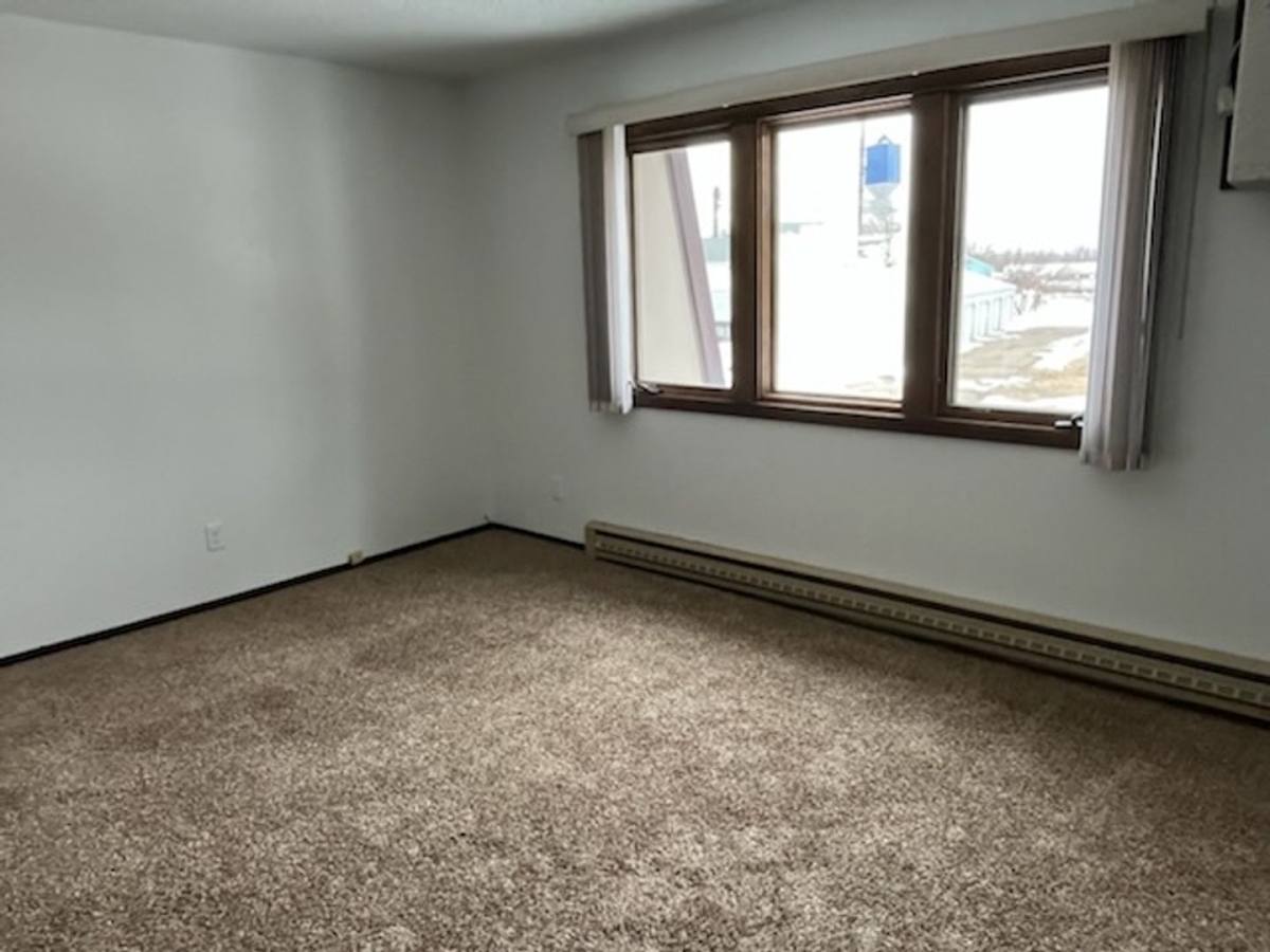Apartment for rent at 902 & 904 9th St, Britton, SD 57430
