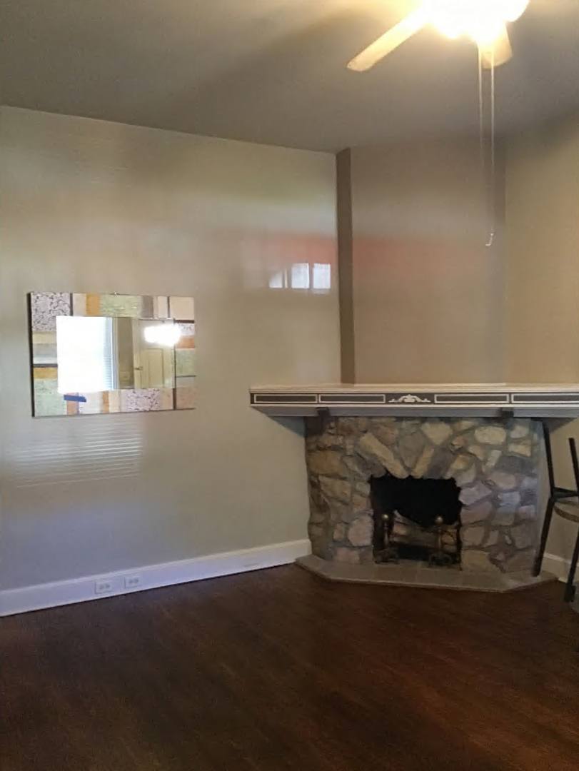 Apartment for rent at 134 E Queen St, Chambersburg, PA 17201