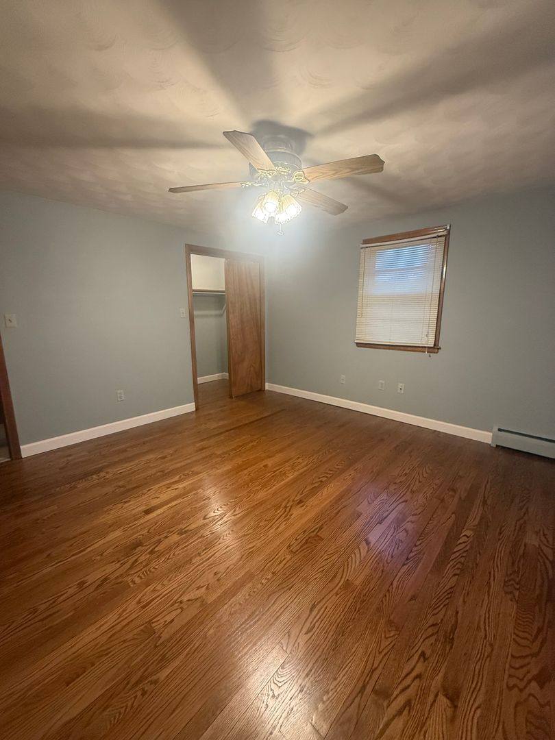 Apartment for rent at 250 Oakland Ave, New Britain, CT 06053