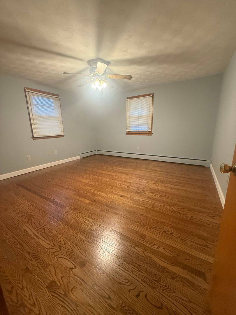 Apartment for rent at 250 Oakland Ave, New Britain, CT 06053