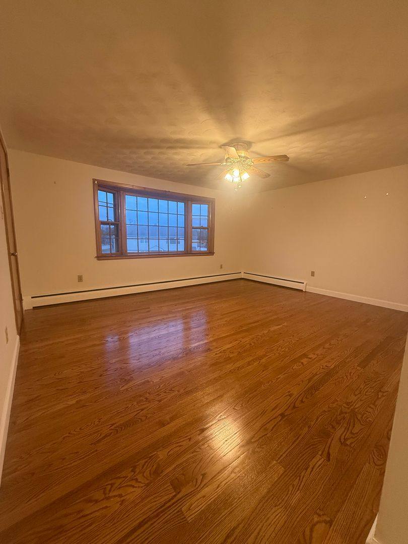 Apartment for rent at 250 Oakland Ave, New Britain, CT 06053
