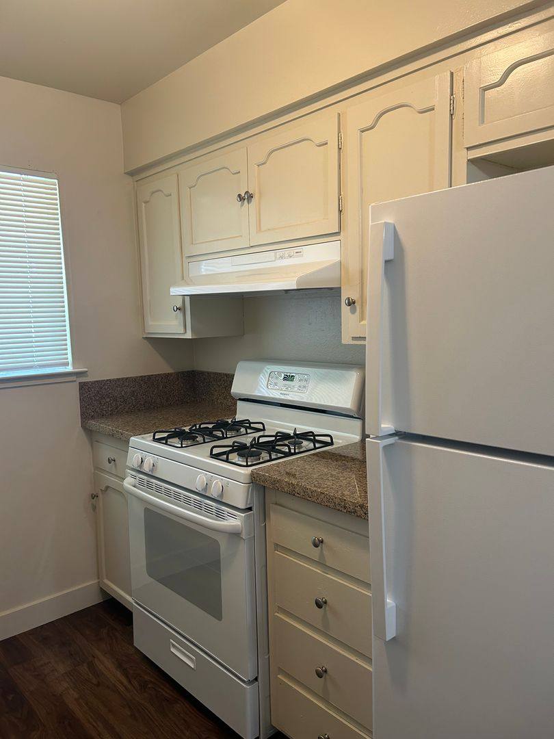 Apartment for rent at 1213 Norwegian Ave, Modesto, CA 95350