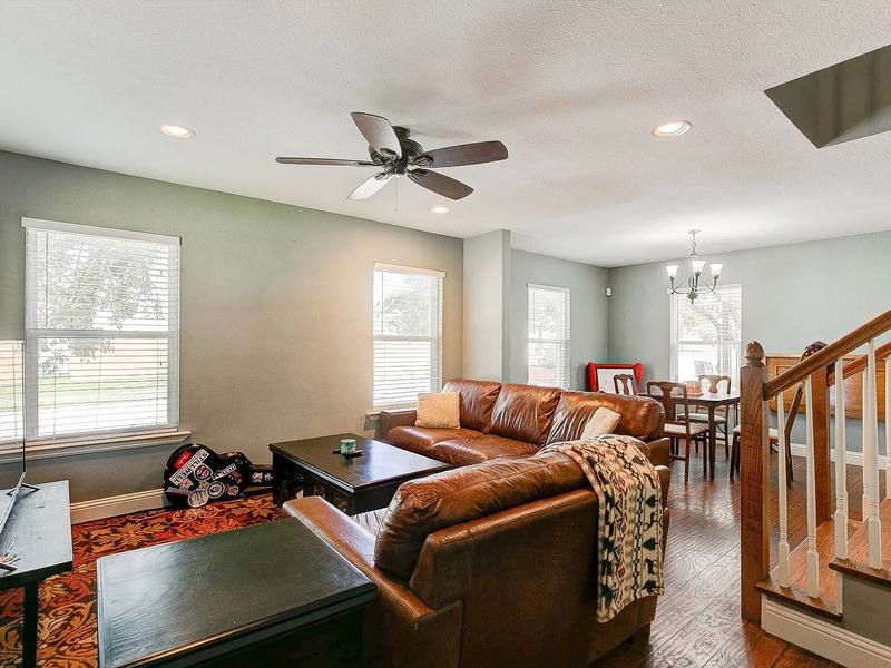 House for rent at 3201 Forest Park Blvd, Fort Worth, TX 76110
