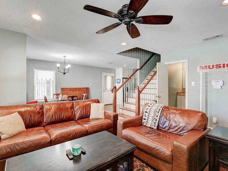 House for rent at 3201 Forest Park Blvd, Fort Worth, TX 76110