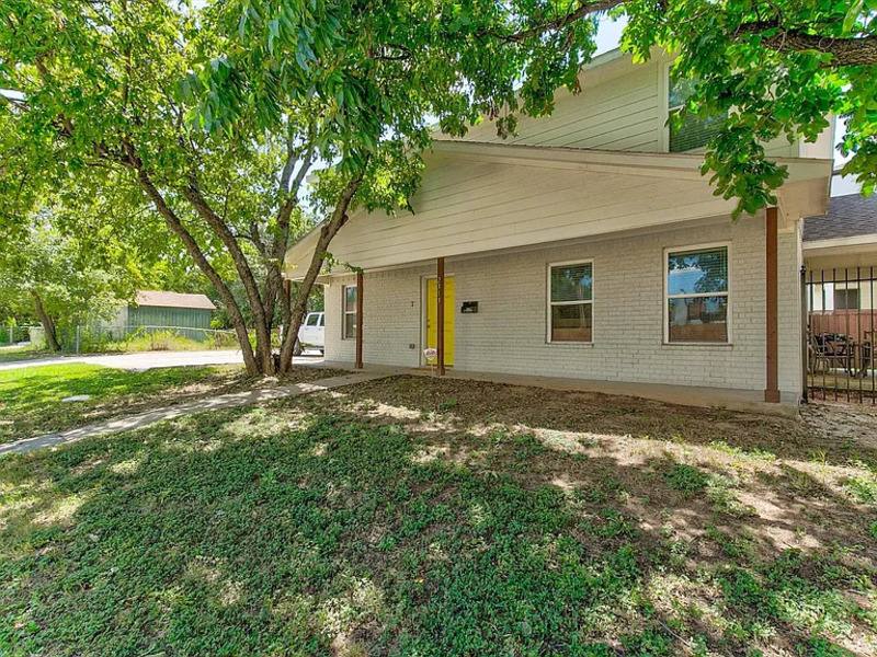 House for rent at 2313 W Devitt St, Fort Worth, TX 76110