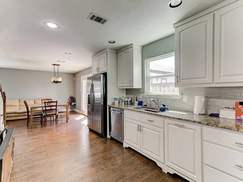 House for rent at 2313 W Devitt St, Fort Worth, TX 76110