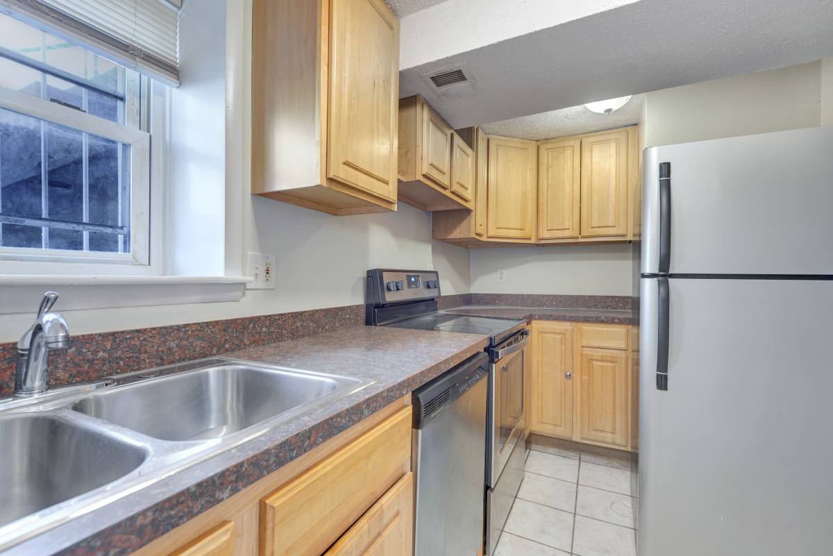 Apartment for rent at 2821 R St SE #B, Washington, DC 20020