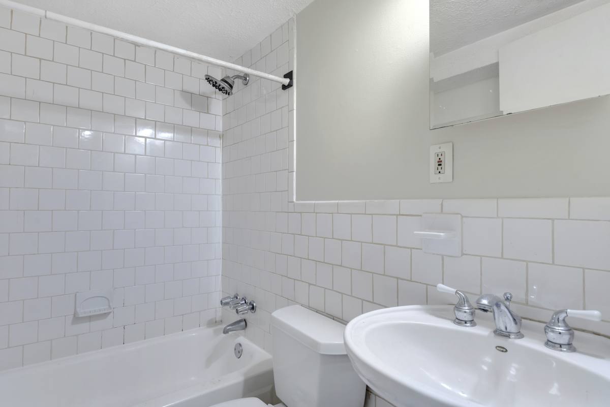 Apartment for rent at 2821 R St SE #B, Washington, DC 20020