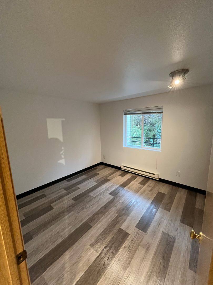 Apartment for rent at 11749 Greenwood Ave N, Seattle, WA 98133