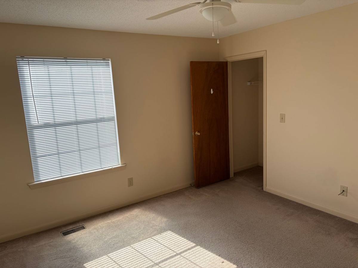 Apartment for rent at 41 Carriage Lane, Oxford, AL 36203