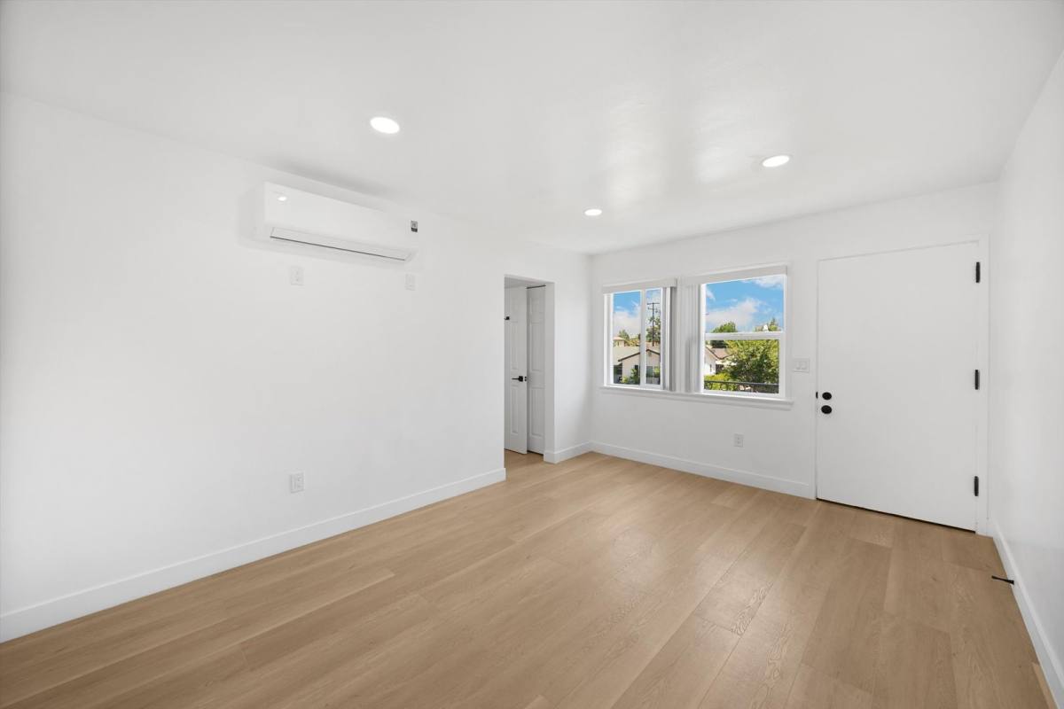 Apartment for rent at 15 Christina St, Arcadia, CA 91006
